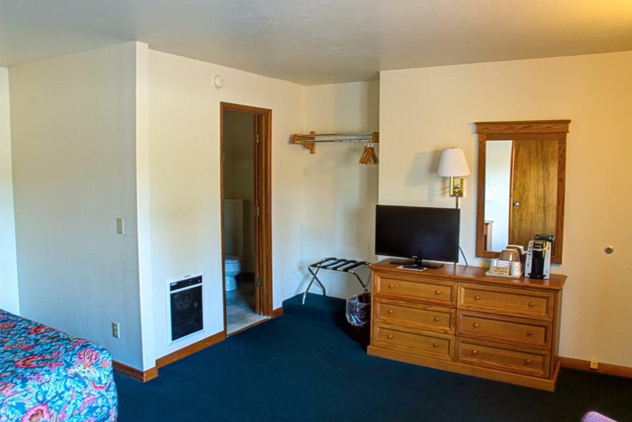Crescent Beach Motel Crescent City Zimmer foto